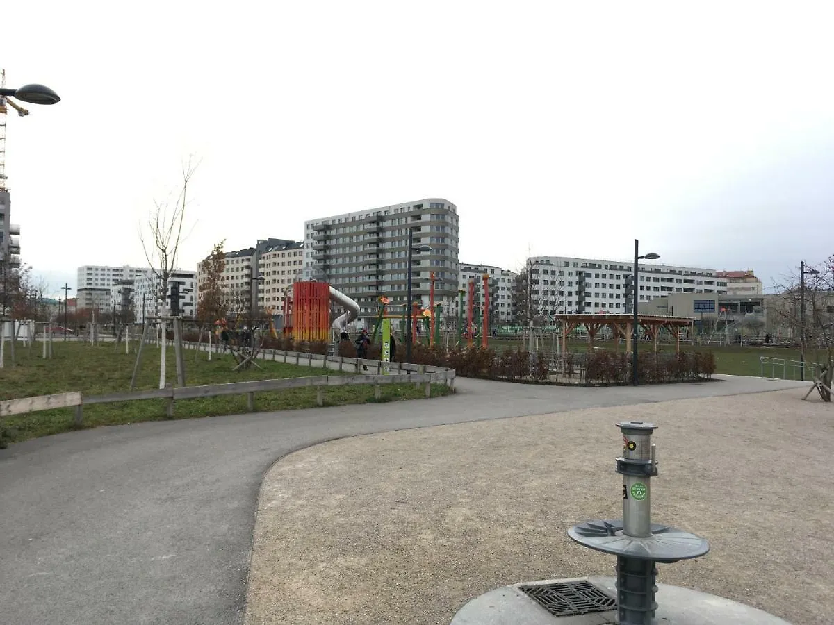 Vienna Park Hauptbahnhof Apartments 12/14